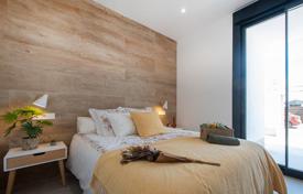 Апартаменты с 3 спальнями, солярием и частным бассейном в Сан Педро дель Пинатар за 449 000 €
