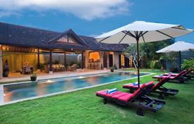 Вилла с бассейном рядом с пляжем, Бали, Индонезия за $2 160 в неделю