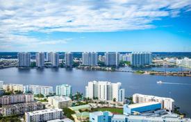 Трехкомнатная стильная квартира с видом на океан и город в Санни-Айлс-Бич, Флорида, США за $949 000