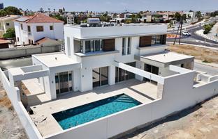 3-комнатный коттедж в Ларнаке за 739 000 €