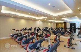 1-комнатная квартира на Сен-Клер-авеню Запад за C$830 000