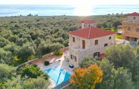 Трёхуровневая вилла с бассейном, садом и видом на море на Пелопоннесе, Греция за 480 000 €
