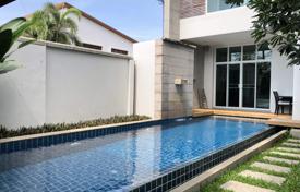 Двухуровневые апартаменты с бассейном, Пхукет, Таиланд за $265 000
