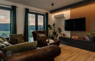 7-комнатный дом 260 м² в Равна-Гора. Цена по запросу