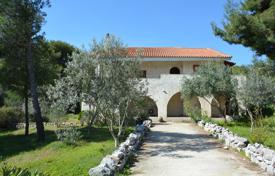 Просторная вилла с садом и видом на море в Солигее, Пелопоннес, Греция за 195 000 €