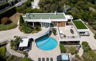 8-комнатная вилла в Валлорисе за 4 390 000 €
