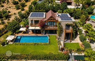 7-комнатная вилла 450 м² в Гюмюшлюке за 221 002 000 TRY