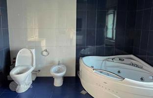 7-комнатная квартира 276 м² в Сабуртало за $285 000