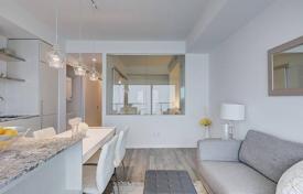 Квартира в Янг-стрит, Торонто, Онтарио,  Канада за C$890 000