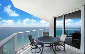 Светлые апартаменты с видом на океан в резиденции на первой линии от пляжа, Санни Айлс Бич, Флорида, США за $1 199 000