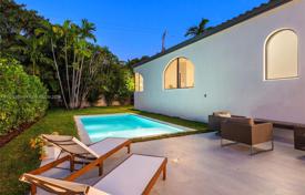 Дом в городе в Майами-Бич, США за $3 799 000