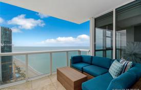 Уютные апартаменты с видом на океан в резиденции на первой линии от пляжа, Санни Айлс Бич, Флорида, США за $1 190 000