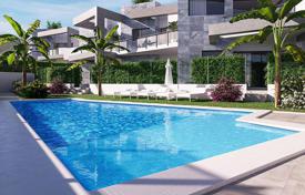 Апартаменты с 3 спальнями, частным солярием и видом на море в Масаррон за 275 000 €