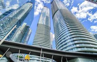 5-комнатная квартира на Йорк-стрит за C$986 000