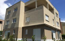 2-этажные квартры в Каштеле за 200 000 €