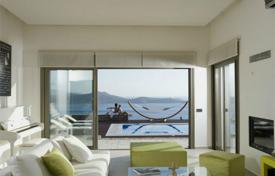 Двухэтажная вилла с видом на море и бассейном, Айос-Николаос, Крит, Греция. Цена по запросу