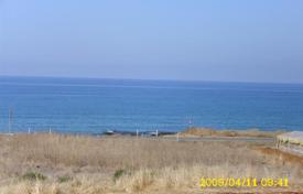 Большой земельный участок под застройку, близко к морю — Agia Marina за 550 000 €