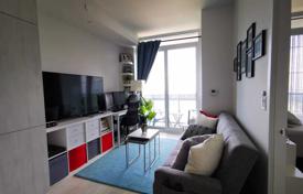 Квартира на Эглинтон-авеню Восток, Торонто, Онтарио,  Канада за C$744 000