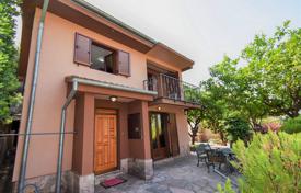 Двухэтажный меблированный дом всего в 50 м от моря, Доброта, Котор, Черногория за 700 000 €