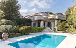 8-комнатная вилла в Сен-Поль-де-Ванс за 5 500 000 €