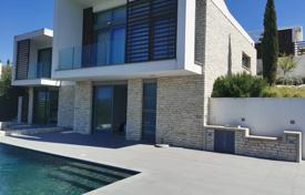 Меблированная вилла с садом в резиденции с полем для гольфа, Тсада, Кипр за $2 118 000