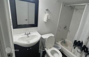 13-комнатный дом в Скарборо за C$1 941 000