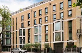 Двухуровневые апартаменты с собственным садом в самом центре Кенсингтона, Лондон, Великобритания за £7 300 000
