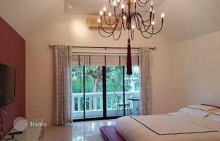 3-комнатная вилла 400 м² в Чонбури за $216 000
