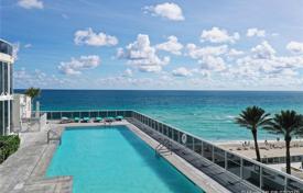 Современные апартаменты с видом на океан в резиденции на первой линии от пляжа, Санни Айлс Бич, Флорида, США за $955 000