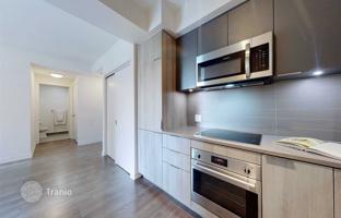 4-комнатная квартира на Сен-Клер-авеню Запад за C$725 000
