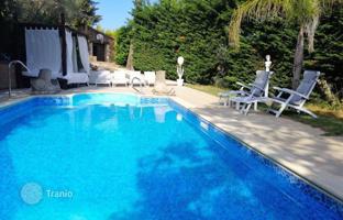 5-комнатная вилла 469 м² в Cruïlles за 980 000 €