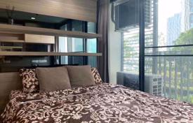 Квартира в Пхра Кханонге, Бангкок, Таиланд за $209 000
