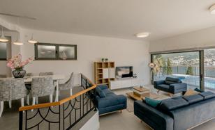 4-комнатная вилла 236 м² в Нивице за 850 000 €