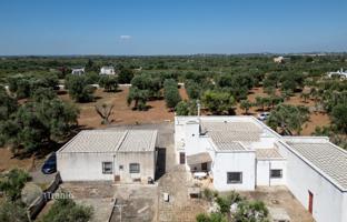 20-комнатная квартира 405 м² в Каровиньо за 790 000 €