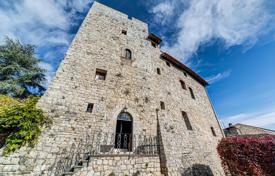 Отреставрированный исторический замок с бассейном и садами в спокойном районе, Гайоле-ин-Кьянти, Италия за 5 500 000 €