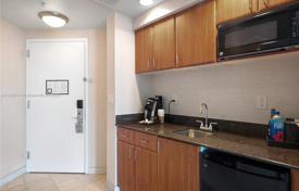 2-комнатные апартаменты в кондо 137 м² в Коллинз-авеню, США за $1 979 000