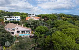 6-комнатный дом 625 м² в Матаро за 785 000 €