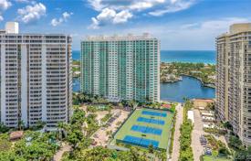 Четырехкомнатная квартира с панорамным видом на океан в Авентуре, Флорида, США за 1 150 000 €