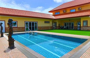 4-комнатная вилла 420 м² в Паттайе за $388 000
