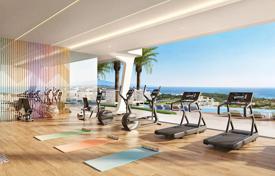 Апартаменты на первом этаже с видом на море на гольф-курорте в Касарес за 1 149 000 €