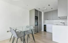Двухкомнатные апартаменты в новой резиденции с бассейном, рядом со станцией метро, Лондон, Великобритания за 963 000 €