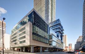 Квартира в Янг-стрит, Торонто, Онтарио,  Канада за C$764 000