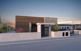 Просторный меблированный коттедж с садом, Лимассол, Кипр за 720 000 €
