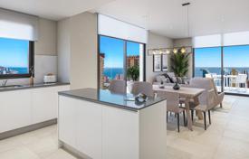 Новая трёхкомнатная квартира в элитном комплексе, Бенидорм, Аликанте, Испания за $365 000