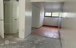 3-комнатная квартира в кондо 210 м² в Санни Айлс Бич за $1 000 000