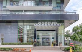 Квартира на Рохэмптон-авеню, Олд Торонто, Торонто,  Онтарио,   Канада за C$913 000