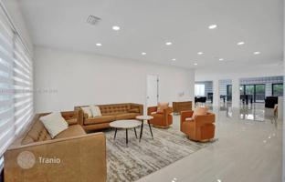7-комнатный дом 411 м² в Холливуде за $2 095 000