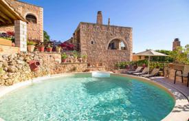 Традиционное поместье с круглым бассейном и потрясающими видами в Ханье, Крит, Греция за 1 500 000 €