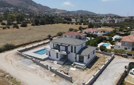 Вилла с частным бассейном и большим участком земли в Эко районе Каршияка, Кирения за 673 000 €