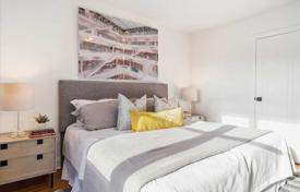 3-комнатный дом в городе в Норт-Йорке, Канада за C$2 643 000